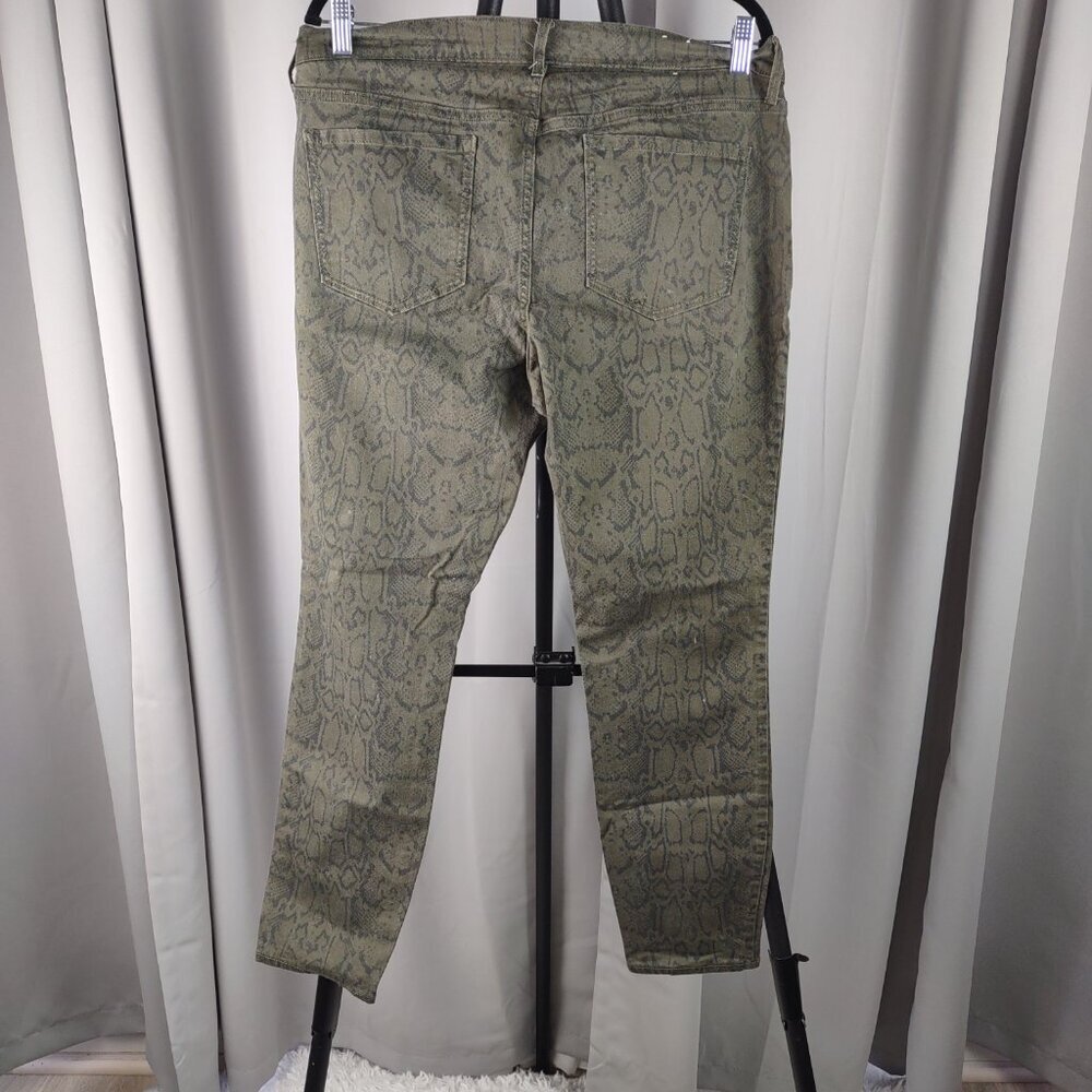 Old Navy Rockstar Green Snake Print Skinny Jeans Stretch Mid Rise Womens Size 18 - Picture 2 of 8